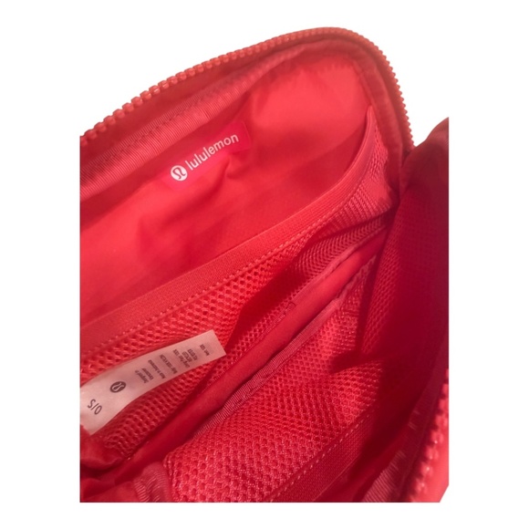 NWT - Lululemon 1L belt bag - Lipgloss - Picture 10 of 12